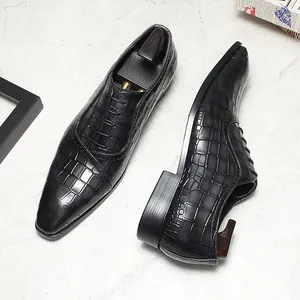 Chaussures Derby de luxe pour hommes en cuir noir avec motif crocodile gaufré