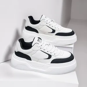 Baskets Décontractées à la Mode pour Hommes Semelle Épaisse Chaussures en Cuir Refendu Rehaussantes Chaussures de Skate Noir Blanc Blanc Cassé Toutes Saisons