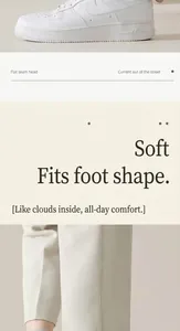 Chaussettes en coton respirant pour hommes avec baskets blanches pour un look décontracté.