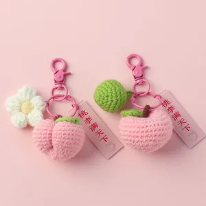 Handmade Crochet Peach Fruit Keychain Plush Yarn Woven Pendant For Teacher Appreciation Day Gift Set Soft Bag Charm Accessories