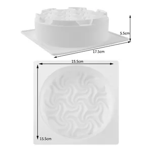 Vista macro dello stampo in silicone per mousse a spirale con dimensioni precise