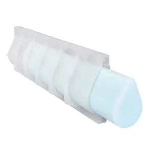 Vue détaillée du moule en silicone en forme de larme pour savon et gâteau