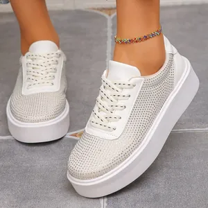 Mocassins à Plateau à Strass pour Femmes Mode Rétro Augmentation de la Taille Cuir PU Chaussures Décontractées pour Sport Quotidien
