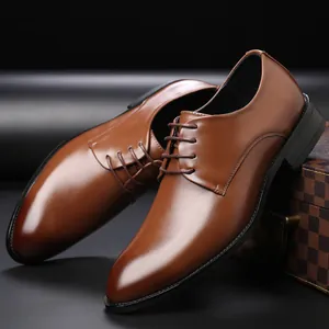 Professionelle braune Herren-Lederschuhe mit Schnürung für formelle geschäftliche Anlässe