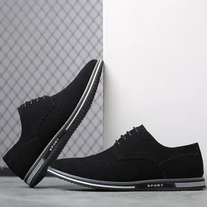 Chaussures décontractées en daim noir pour hommes avec détails richelieu et semelle