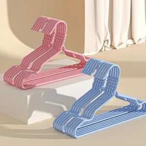 Non-slip plastic children's hangers with notches in pink and blue