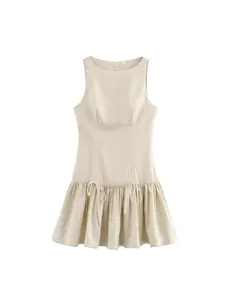 Mini abito beige senza maniche a girocollo con fiocchi decorativi e bordo a pieghe moda