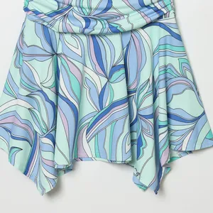 Mini-robe d'été évasée sans manches avec imprimé floral abstrait bleu et vert