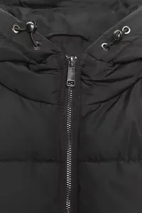 Close-up of black hooded puffer jacket featuring durable zipper and drawstring detail.