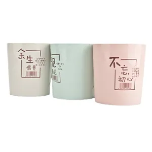 Dreier-Set minimalistische Mundspülbecher aus Kunststoff in Pastellfarben mit Zitaten