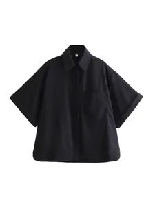 Camicia casual nera oversize a maniche corte da donna con colletto e tasca frontale