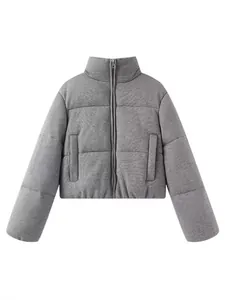Klassiek grijs gebreid pufferjack met opstaande kraag en rits voor winterse warmte