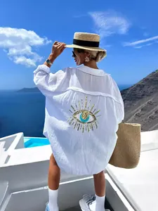 Camicia estiva bianca oversize da donna con ricamo Evil Eye sulla schiena, stile chic