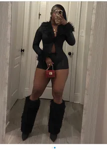 Conjunto negro de moda con estampado de serpiente, top de manga larga y pelo sintético
