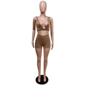 Zweiteiliges Damen-Strandset in Khaki mit V-Ausschnitt-Weste und passenden enganliegenden Shorts