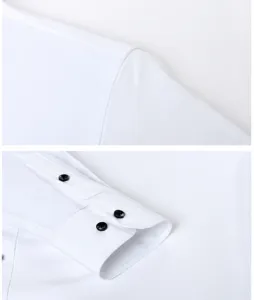 Vue détaillée des coutures haute densité et du poignet d'une chemise blanche sans repassage