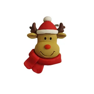Calamita da frigorifero renna di Natale 3D con cappello rosso e sciarpa coordinata