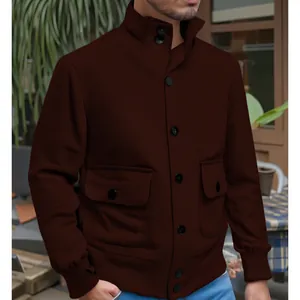 Veste vintage en daim marron avec col montant et poignets côtelés