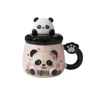 Schattige 3D panda keramische mok met deksel voor op kantoor, roze cartoon ontwerp