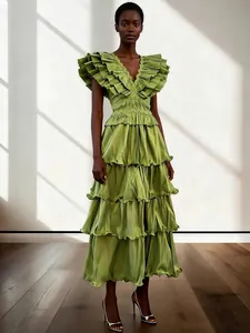 Elegant Tiered Ruffles Maxi Dress Women V-Neck Pleated Evening Party Gown High-End Banquet Formal Gown A-Line Puffy Dress