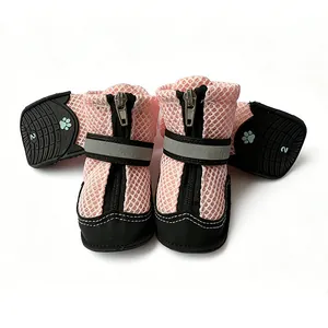 Scarpe per cani in rete rosa traspirante con strisce riflettenti antiscivolo