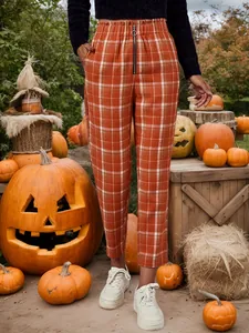 Stilvolle Halloween-Hose mit orangefarbenem Karomuster und rundem Reißverschluss