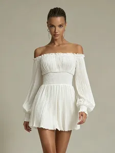 Robe Mini Femme Française Épaules Dénudées Manches Longues Plissée Taille Smockée Couleur Unie Manches Lanterne Élégante