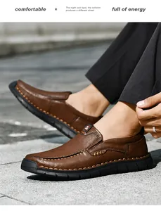 Detailansicht brauner handgenähter Herren-Lederloafers für einen lässigen Outdoor-Look
