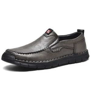 Lässige Herren-Slipper aus handgenähtem Leder mit komfortabler weicher Gummisohle