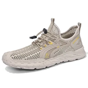 Ademende mesh slip-on sportschoenen voor heren in kaki met een lichtgewicht zachte zool.