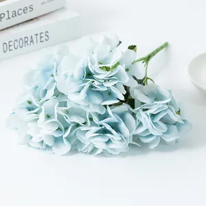 Ramo de flores de hortensia artificial azul claro flores falsas de seda para decoración de hogar.
