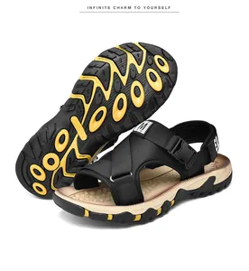 Outdoor-Sandalen für Herren mit atmungsaktiven Riemen und gelber rutschfester Sohle