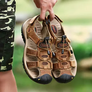 Hoogwaardige heren sandalen van microvezelleer met dichte neus voor strand en outdoor trips