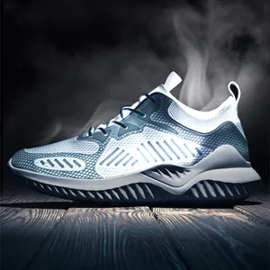 Ademende Flyknit Mesh Chunky Sneakers Voor Heren En Dames Dikke Zool Antislip Outdoor Sport Casual Schoenen Urban Techwear Dad Schoenen