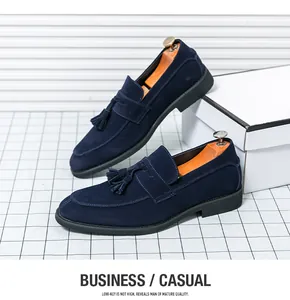 Elegante marineblaue Wildleder-Slipper mit Quasten für Herren im Business-Casual-Stil