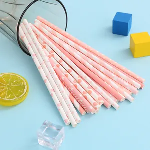 Biologisch afbreekbare papieren rietjes bulkverpakking met diverse roze patronen.