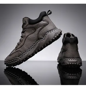 Men's casual high-top leather hiking boots with rugged anti-slip soles for outdoor use