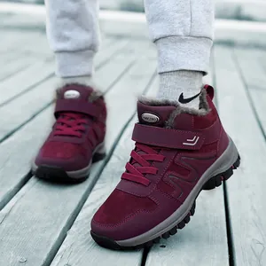 Robuste winterliche High-Top-Wanderschuhe mit warmem Plüschfutter und rutschfester Sohle