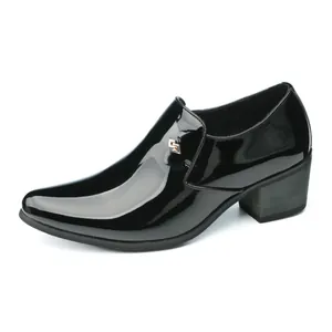 Chaussures cubaines élégantes en cuir verni noir avec bout pointu et talon pour hommes