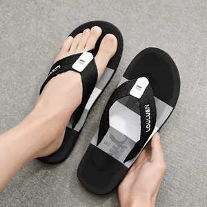Stilvolle schwarze Zehentrenner für Herren mit gewebten Riemen und Streifen-Design
