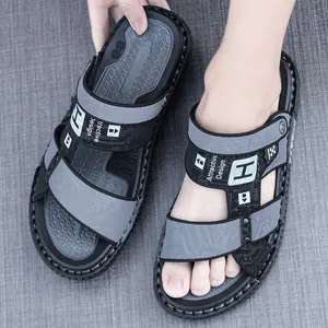 Rutschfeste Herren-Sandalen für den Strand im stylischen grau-schwarzen Design