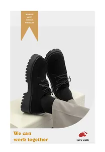 Primo piano dettagliato di scarpe Derby da uomo retrò nere con suola spessa e camoscio