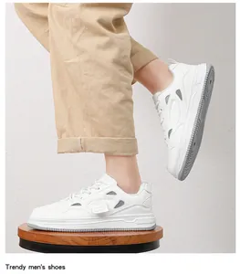 Primer plano de zapatillas blancas de moda para hombre con diseño original y suela antideslizante