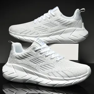 Scarpe da corsa sportive in mesh bianco traspirante uomo con suole leggere e durature
