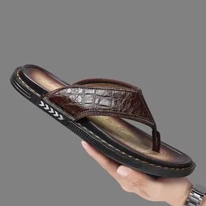 Chanclas de hombre premium con estampado de cocodrilo marrón para moda playera de verano