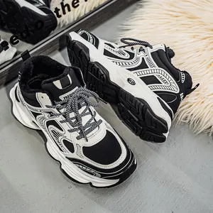 Gevoerde zwart-witte chunky sneakers voor heren voor wintersport en dagelijks gebruik