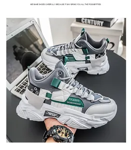 Nahaufnahme von stilvollen High-Top-Herren-Sneakern mit dicker Plateausohle im Trend
