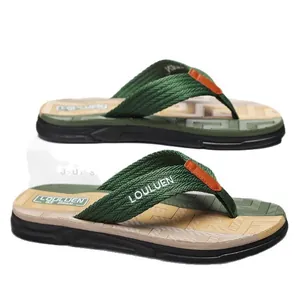 Herren Sommer Flip-Flops mit grünen Stoffriemen und rutschfester Strandsohle
