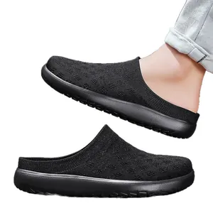 Sabots légers en maille noire pour hommes avec une semelle antidérapante très respirante