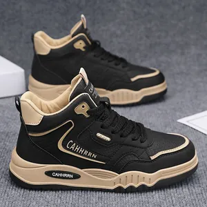 Sneaker alte da uomo in nero e kaki, scarpe sportive casual per il tempo libero.